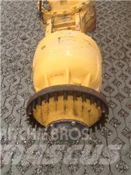 Zwolnice Volvo 220 E 輪胎式裝載機