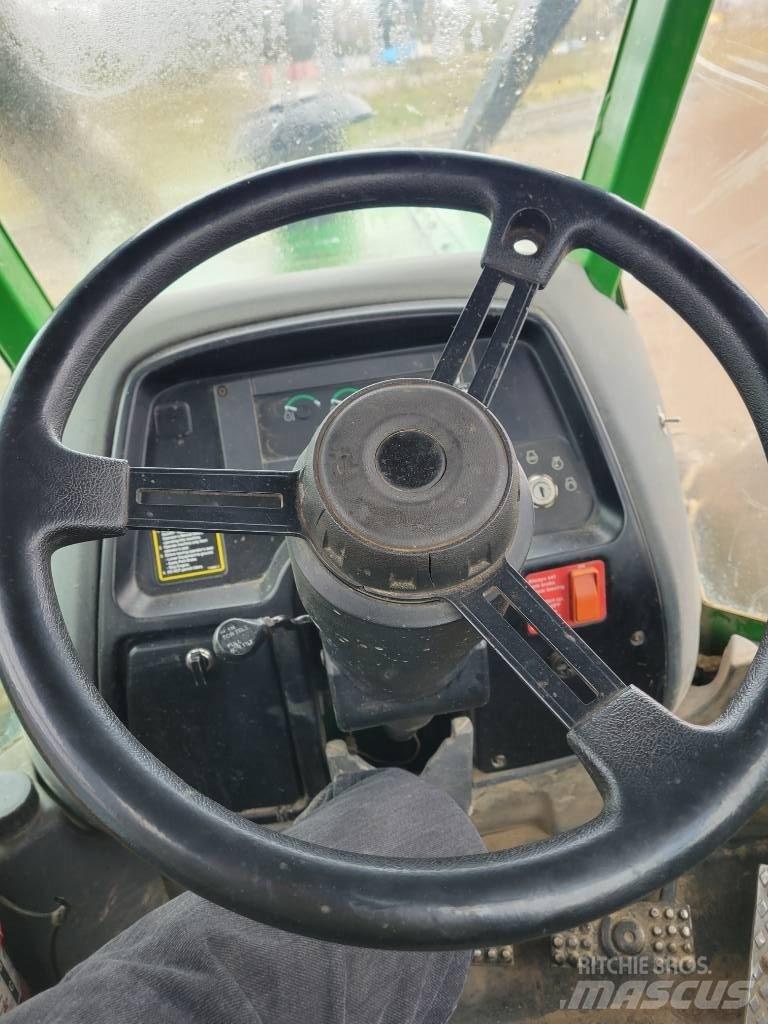 John Deere 748 H 集材機