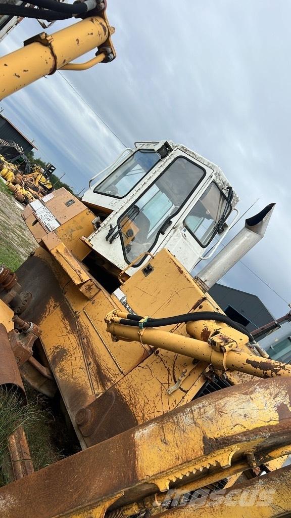 Liebherr PR 732 引擎/發動機