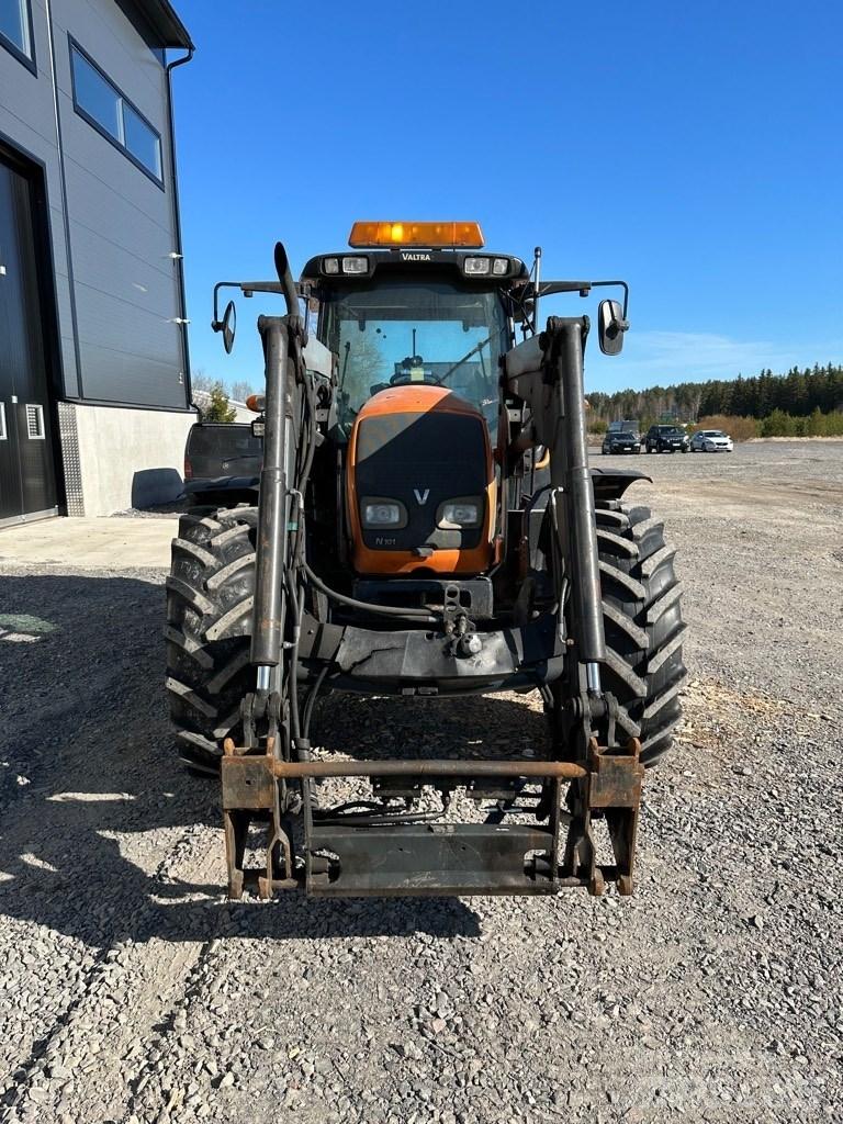 Valtra N101 曳引機