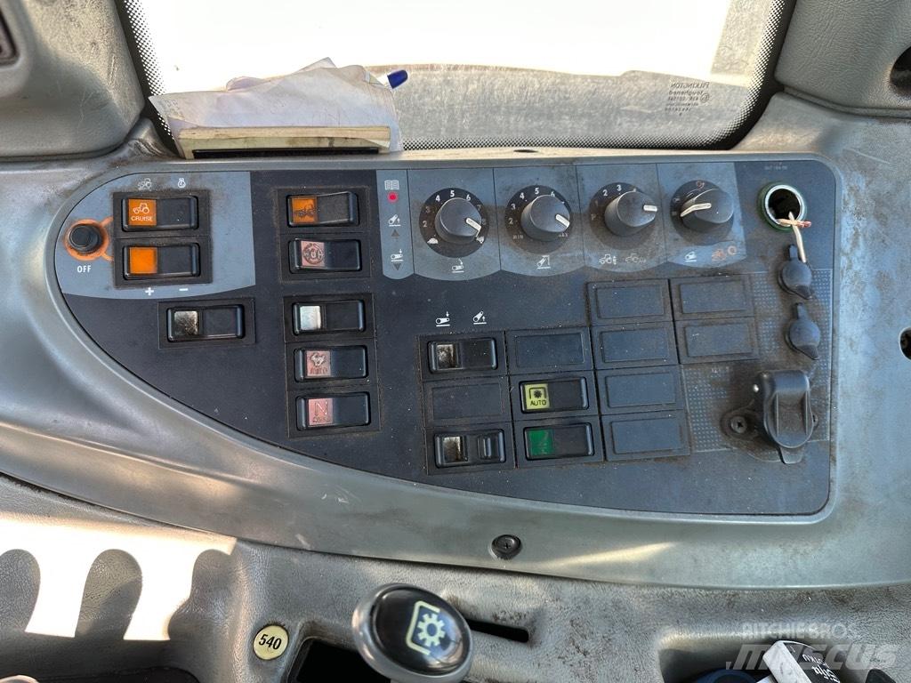 Valtra N101 曳引機