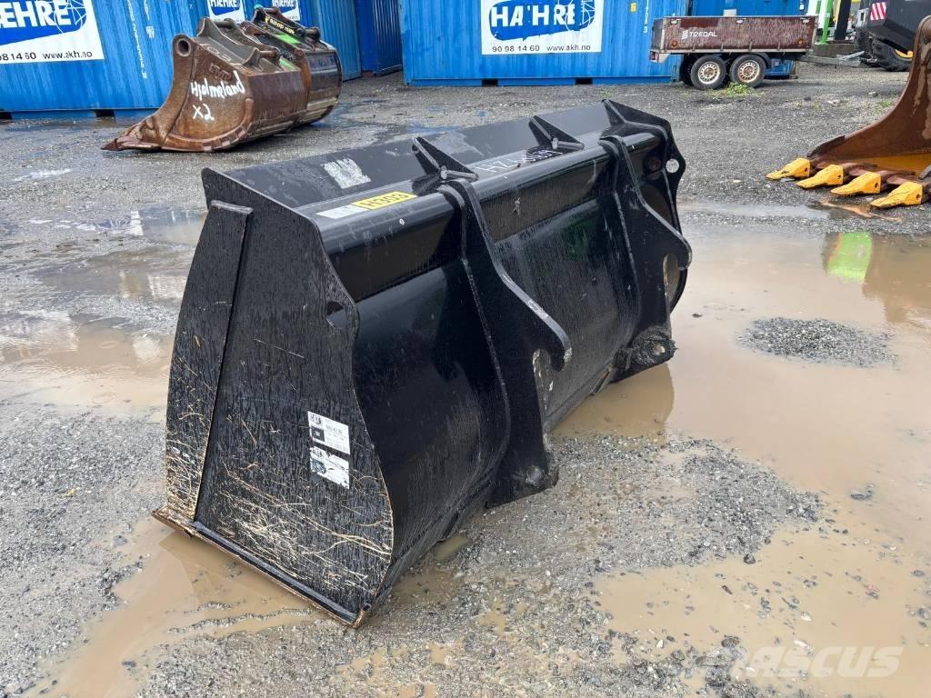 CAT 906 輪胎式裝載機