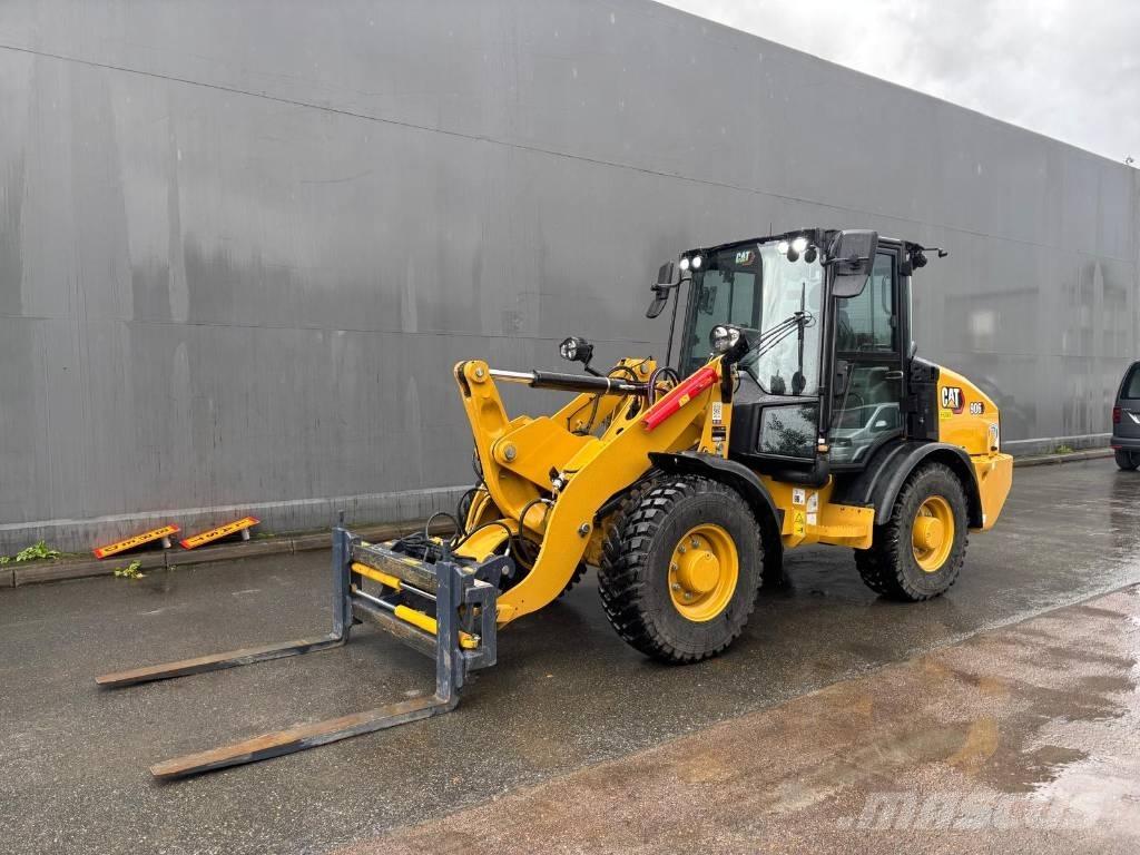 CAT 906 輪胎式裝載機