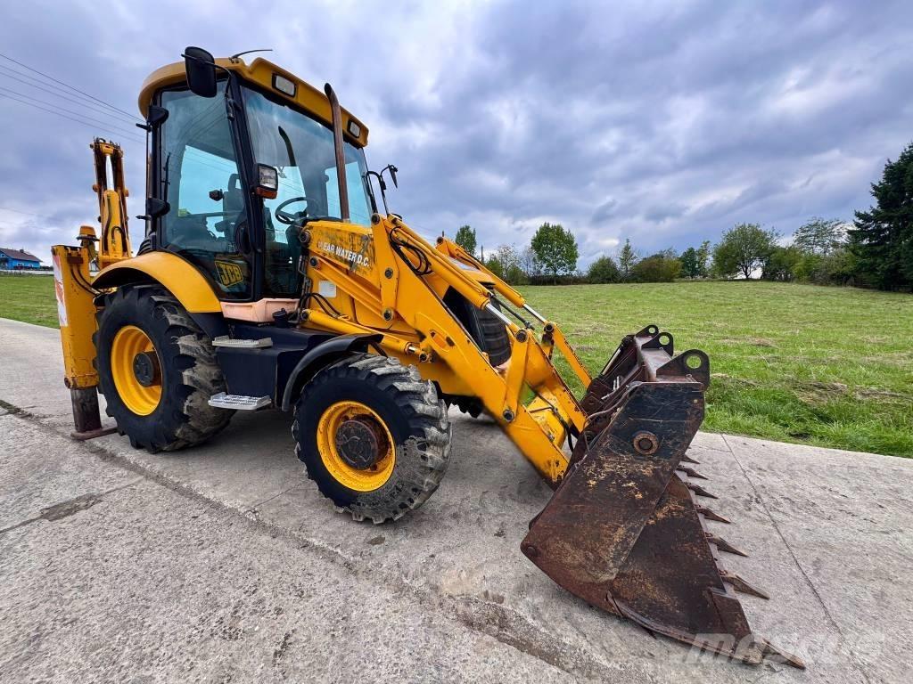 JCB 3CX 反鏟裝載機