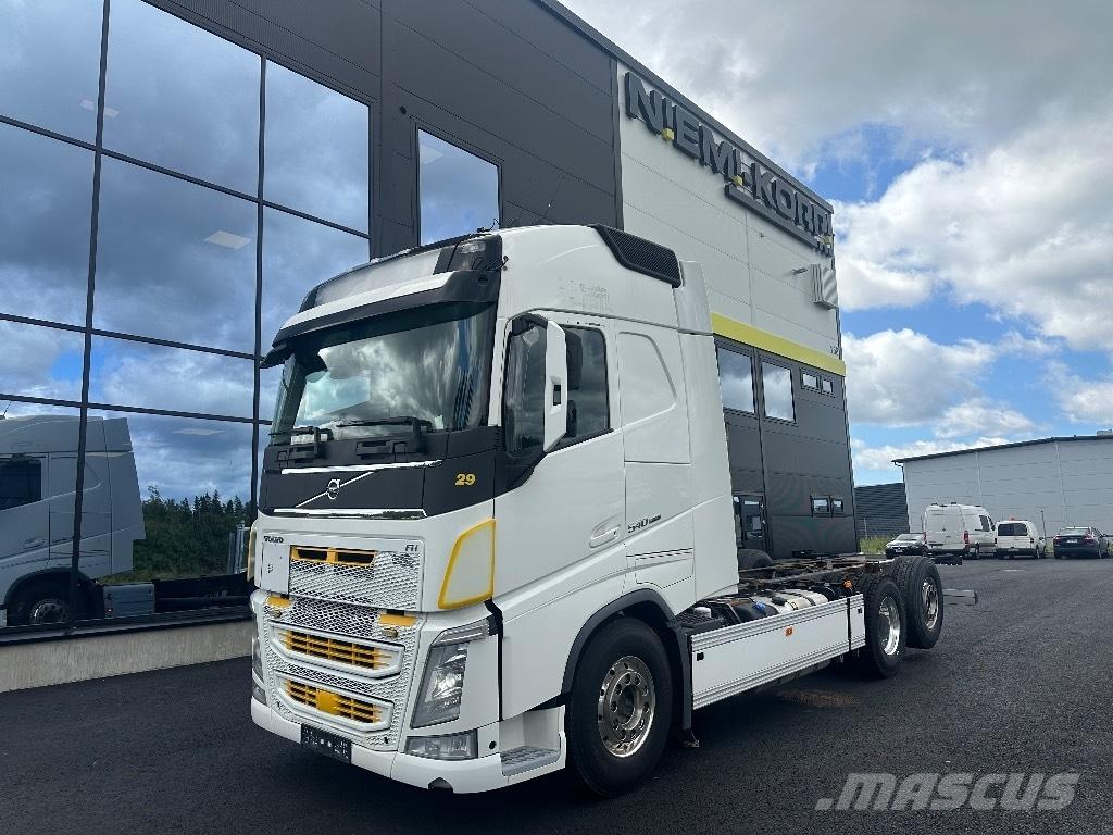 Volvo FH13 540 6x2*4 商用底盤車
