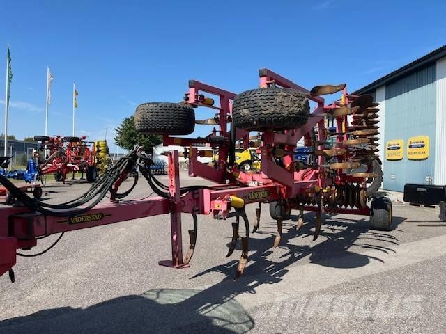 Väderstad Cultus 420 中耕管理機