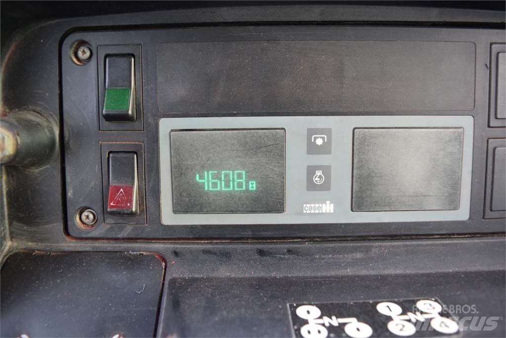 Case IH 840 曳引機
