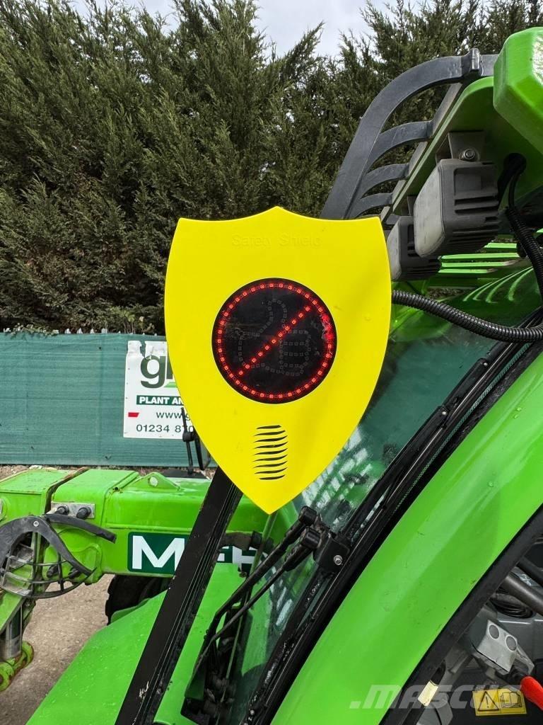 Merlo P 27.6 Plus 伸縮臂操作車