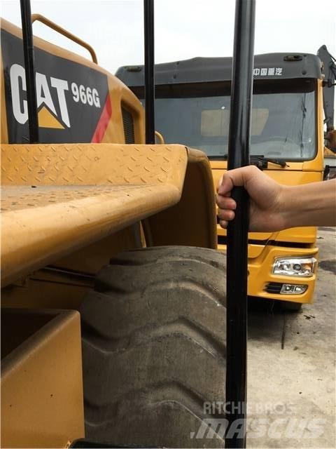 CAT 966G 輪胎式裝載機