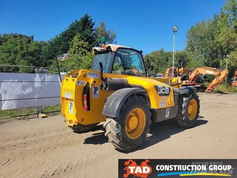 JCB 531-70 伸縮臂操作車