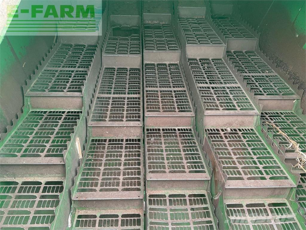 John Deere T560HM 聯合收穫機