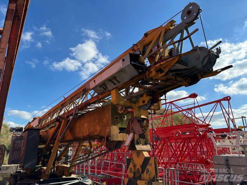 Liebherr 27 TT 獨立吊掛起重機 吊車