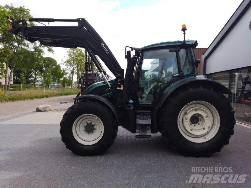 Valtra N134 A 曳引機