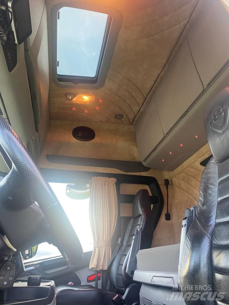 Scania S 730 曳引機組件