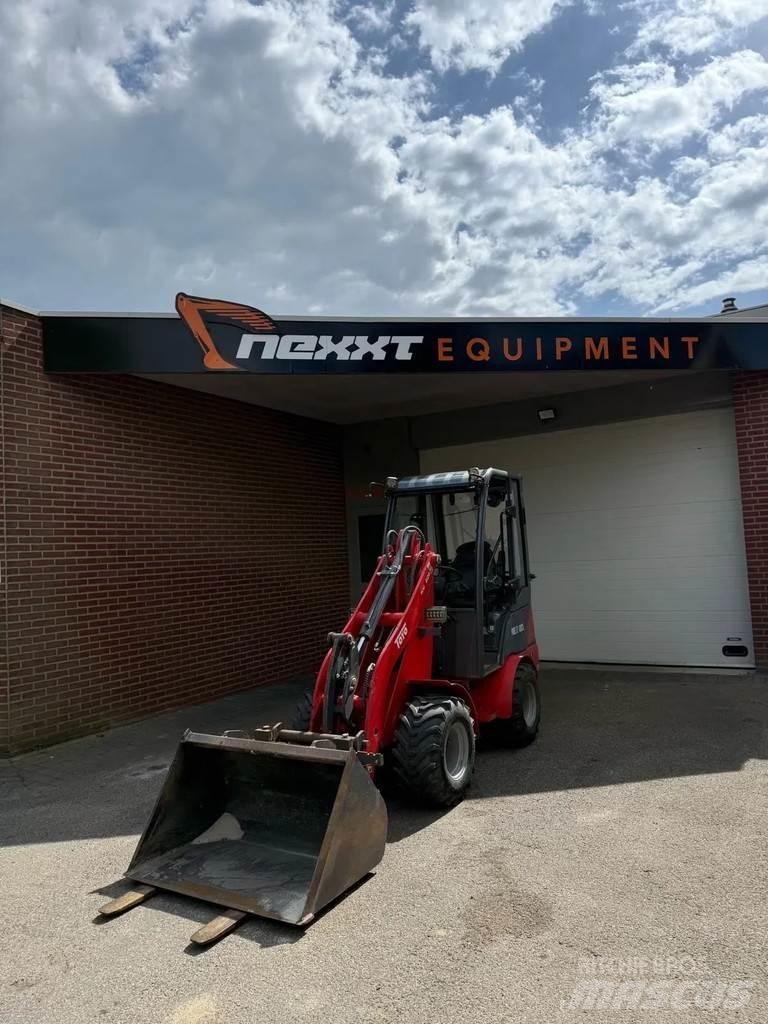 Kubota Toyo 826 小型挖土機/掘鑿機<7t(小型挖掘機)