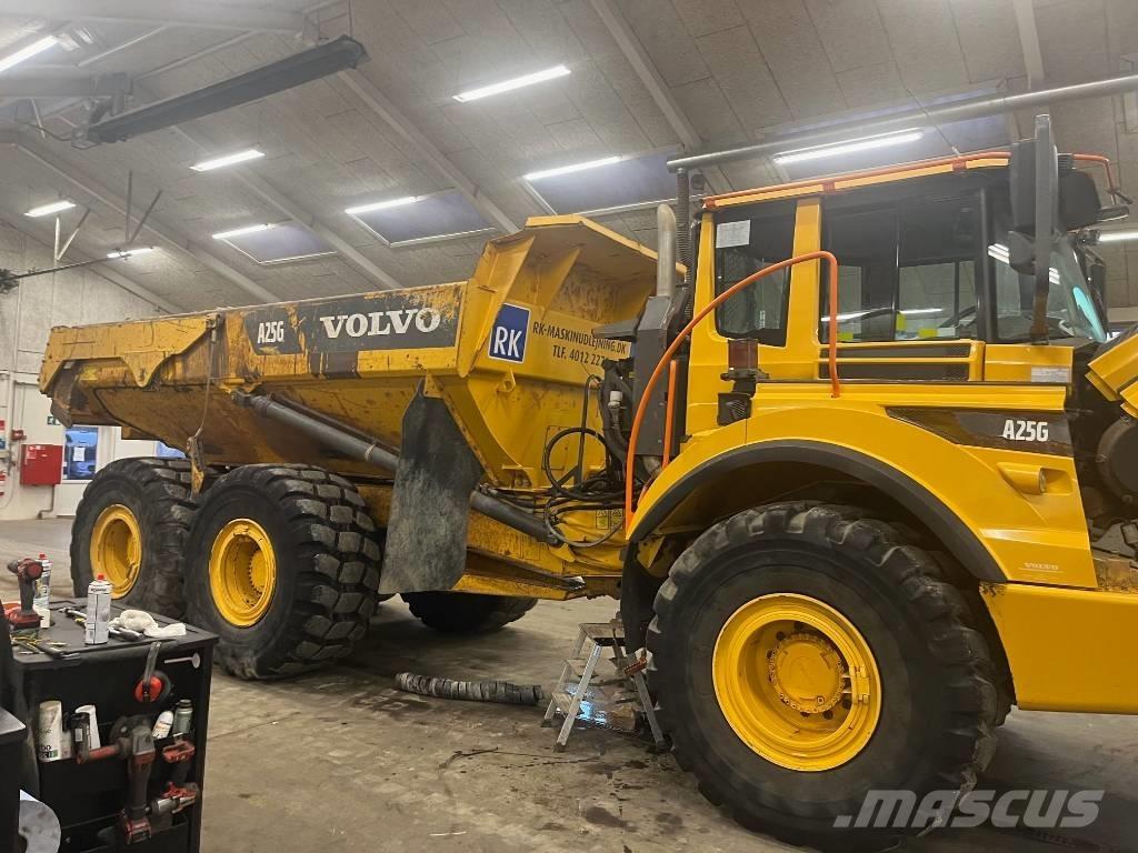 Volvo A25 G 鉸接式起吊車