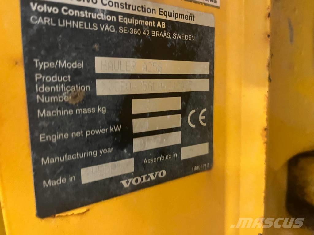 Volvo A25 G 鉸接式起吊車