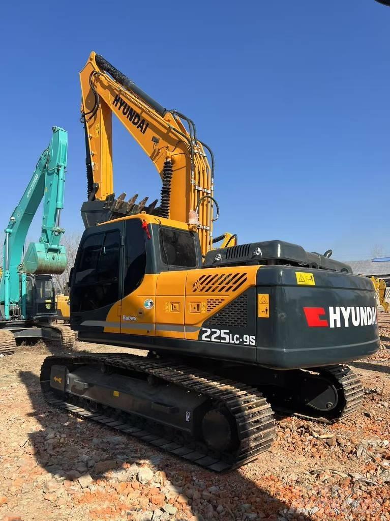 Hyundai 225-9 履帶式 挖土機/掘鑿機/挖掘機