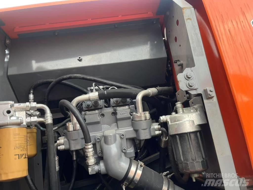 Hitachi zx200 履帶式 挖土機/掘鑿機/挖掘機