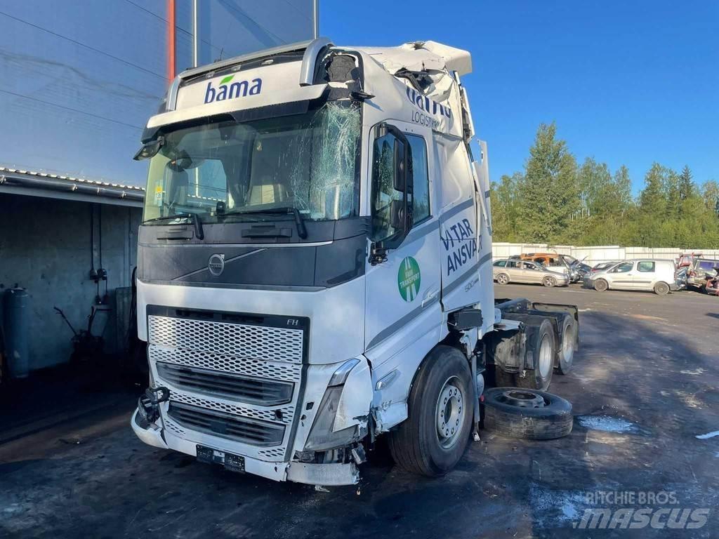 Volvo FH 500 6x2 底盤和懸架