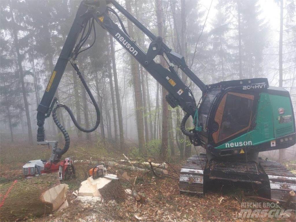 Neuson 204 HVT 收穫機