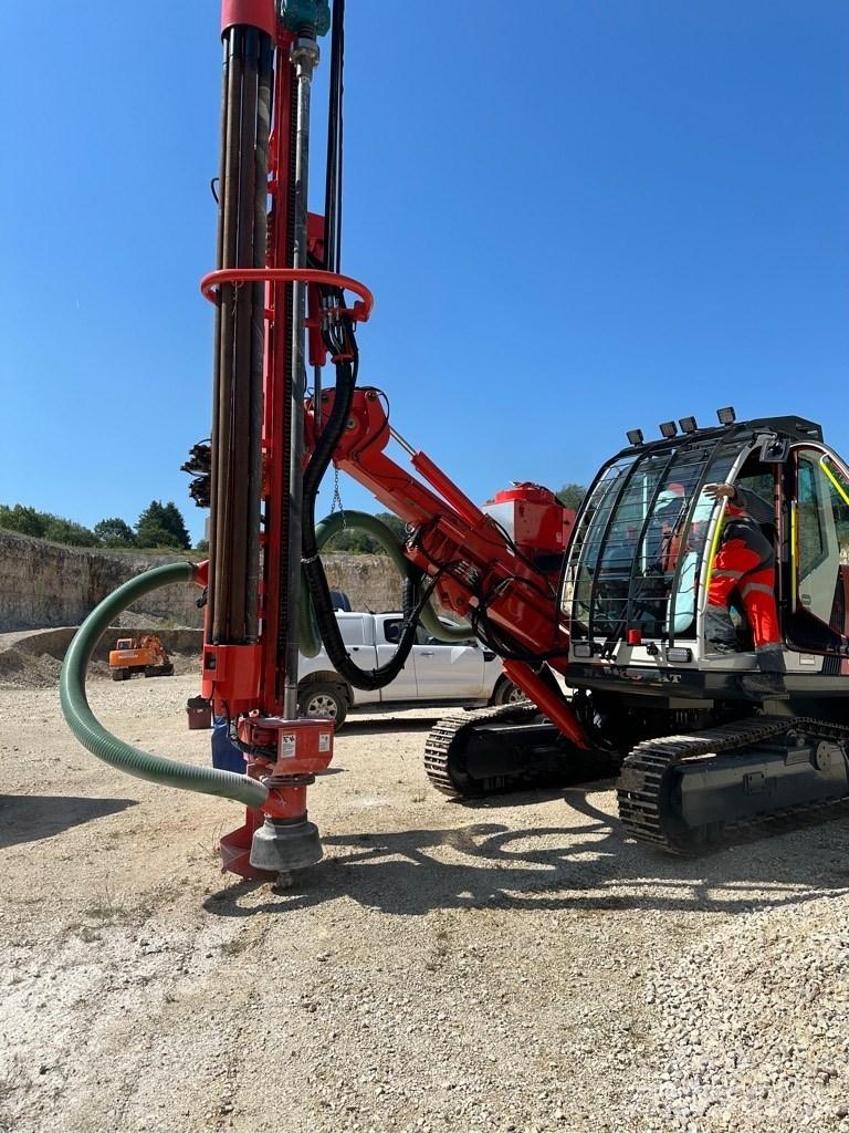 Sandvik DI 200 重型鑽孔機