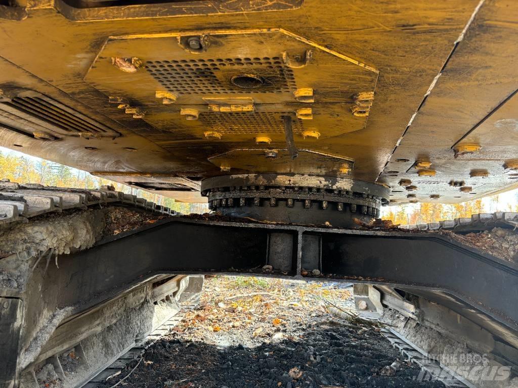 CAT 320 D FM 除枝機
