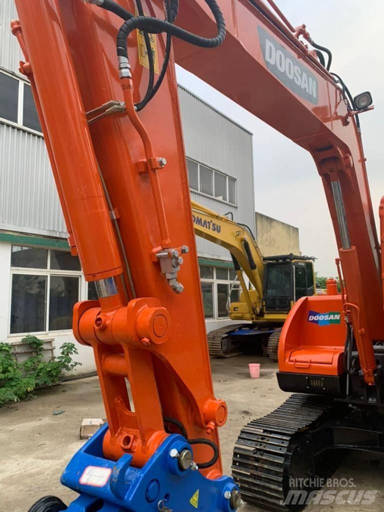 Doosan DX 75-9 C 中型挖土機/掘鑿機/挖掘機 7t-12t
