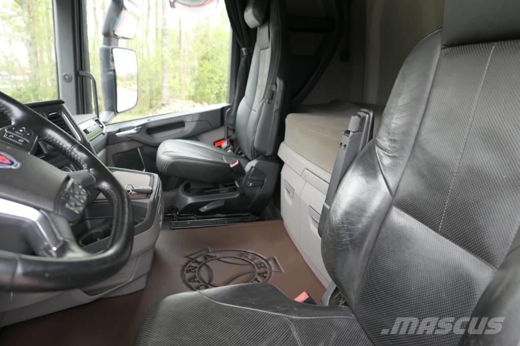 Scania R500B6x2*4NB 吊鉤式起重車