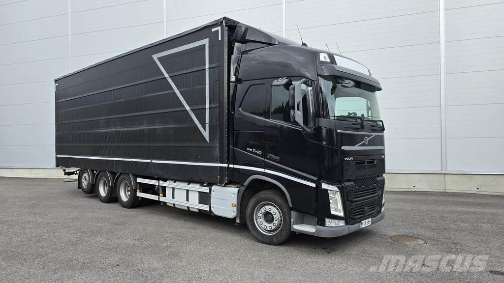 Volvo FH 篷布卡車