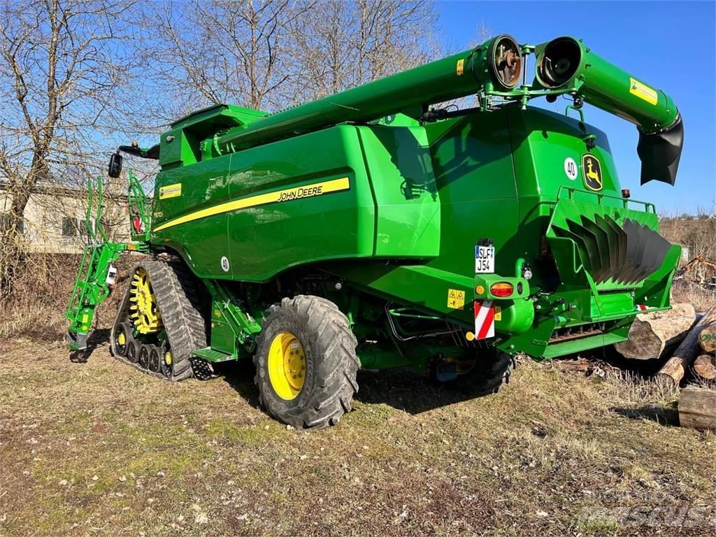 John Deere T670i 聯合收穫機
