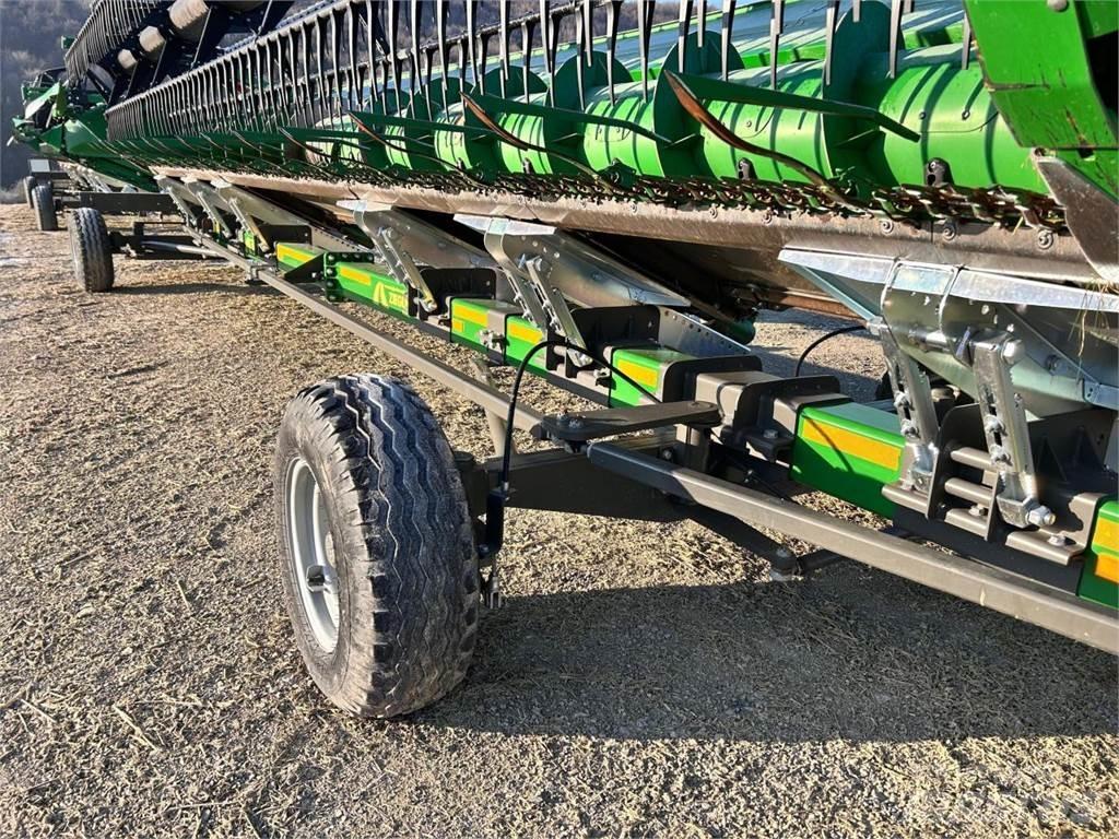 John Deere T670i 聯合收穫機