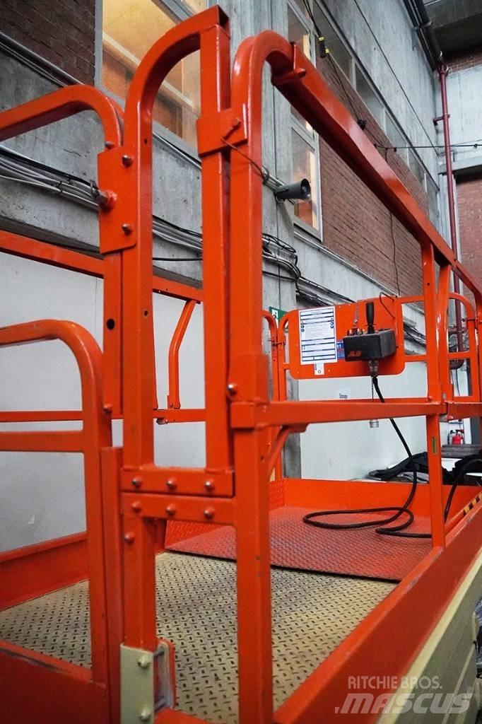 JLG 3246 ES 剪式升降機