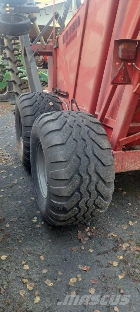 Kivi-Pekka KP 5 撿石機