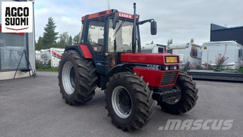Case IH 845 XL 曳引機