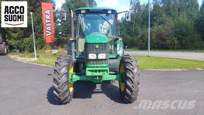 John Deere 6220 SE 曳引機
