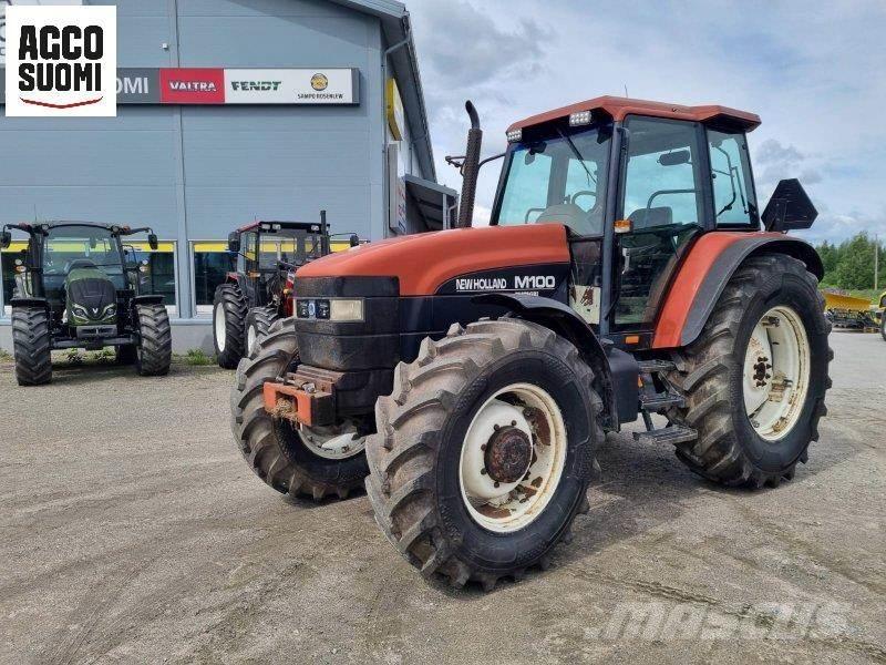 New Holland M100 曳引機