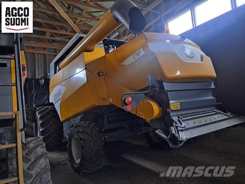 Sampo-Rosenlew C12 聯合收穫機