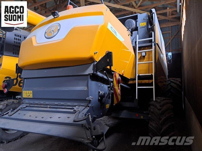 Sampo-Rosenlew C12 聯合收穫機