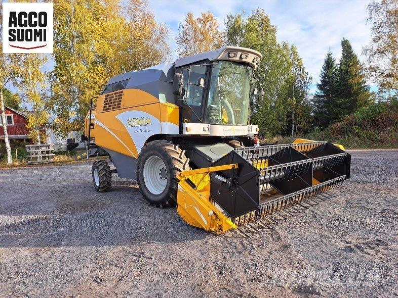 Sampo-Rosenlew C4 聯合收穫機