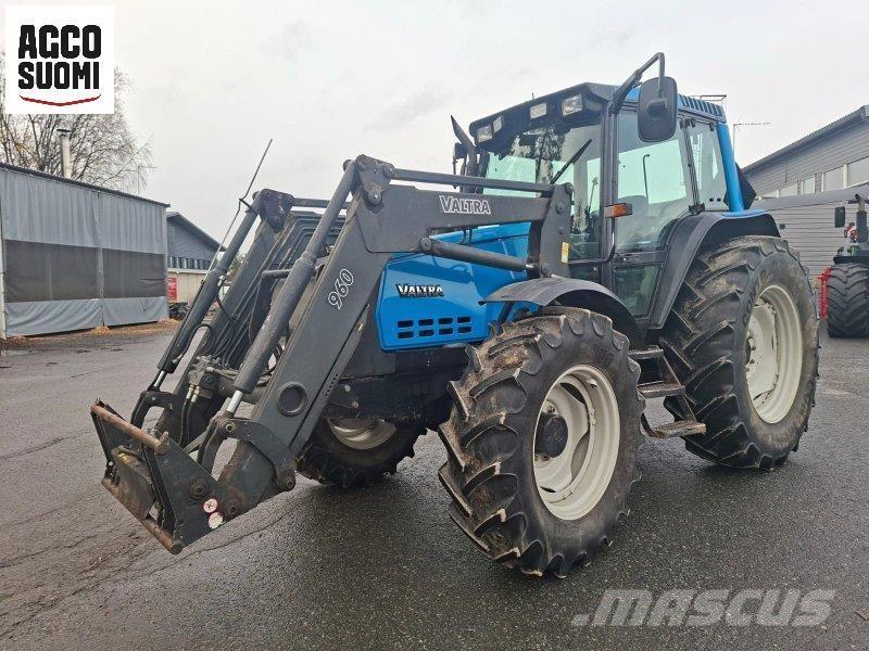 Valtra 6750 HITECH 曳引機