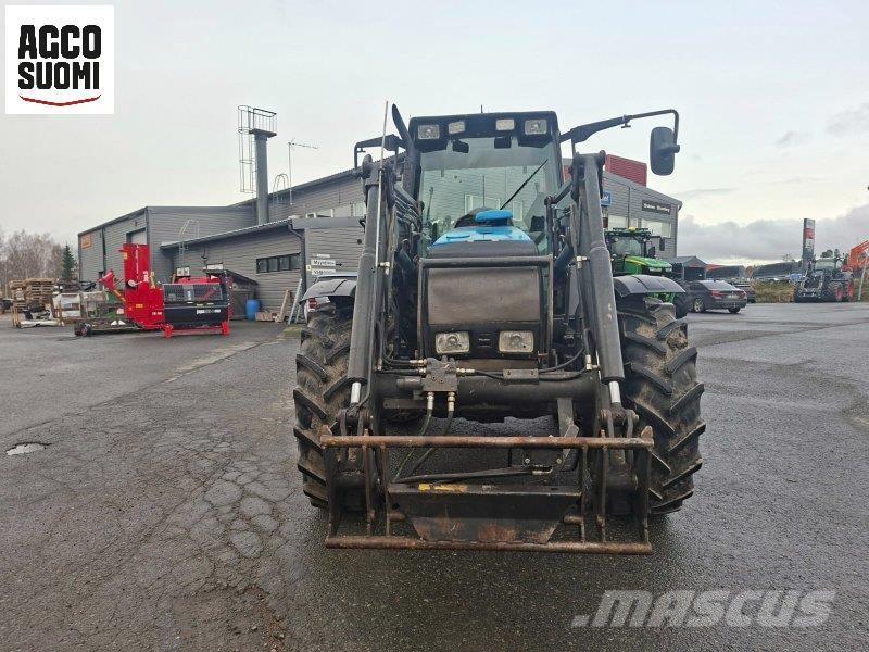 Valtra 6750 HITECH 曳引機