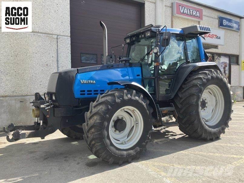 Valtra 8050 MEGA 曳引機