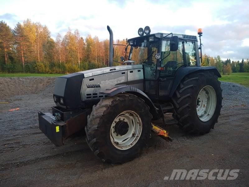 Valtra 8400 曳引機