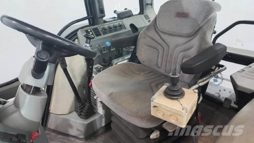 Valtra 8400 曳引機