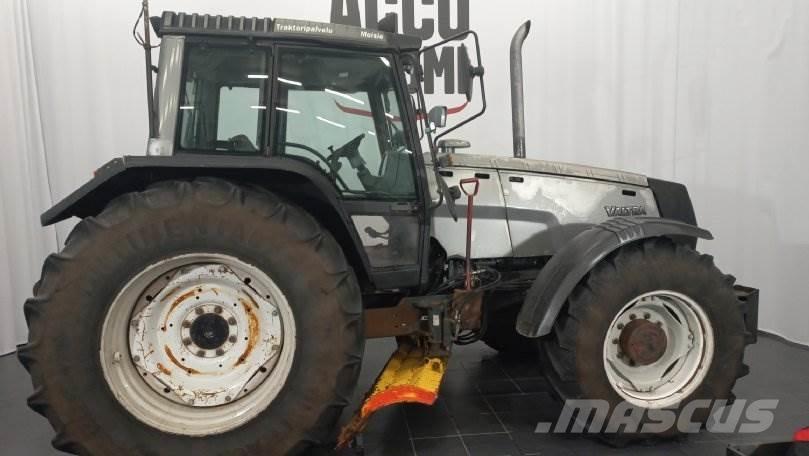 Valtra 8400 曳引機