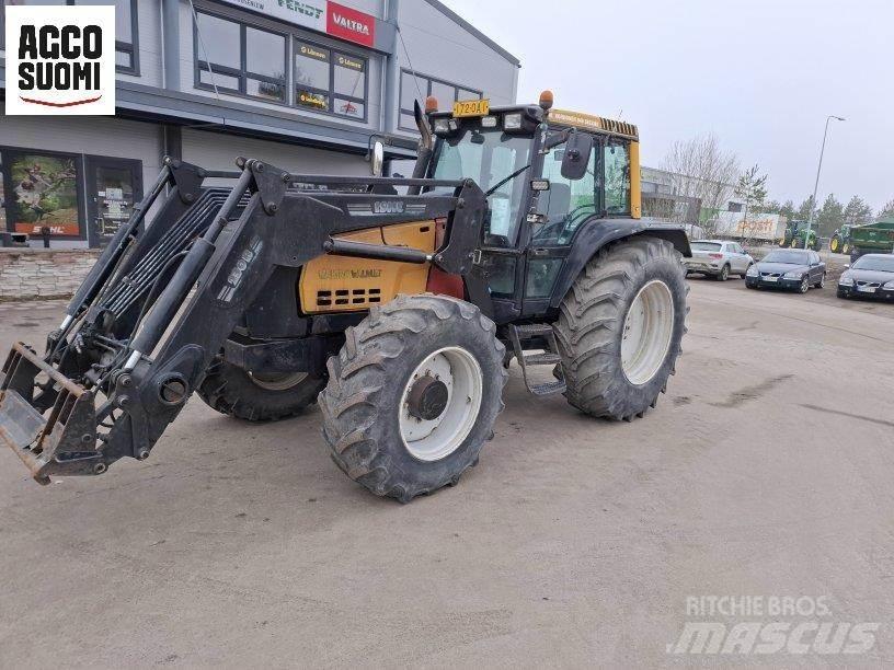 Valtra 8450 HITECH 曳引機