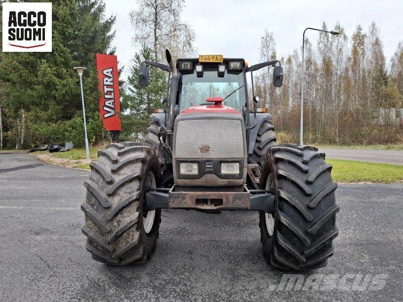 Valtra 8550 HT 曳引機