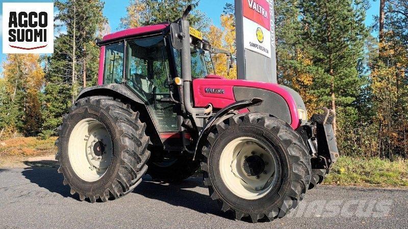 Valtra A92 曳引機