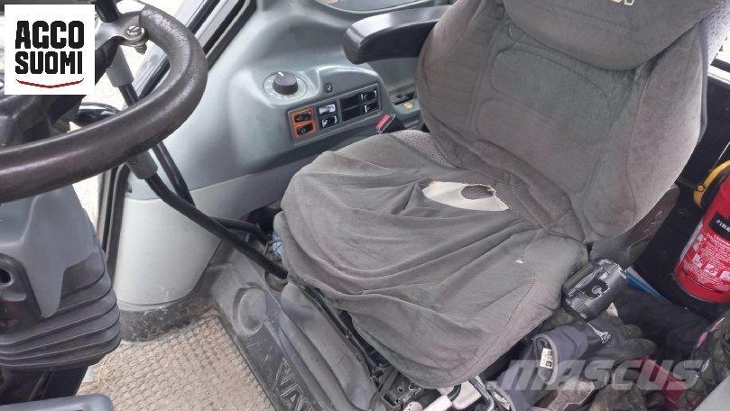 Valtra A93 曳引機